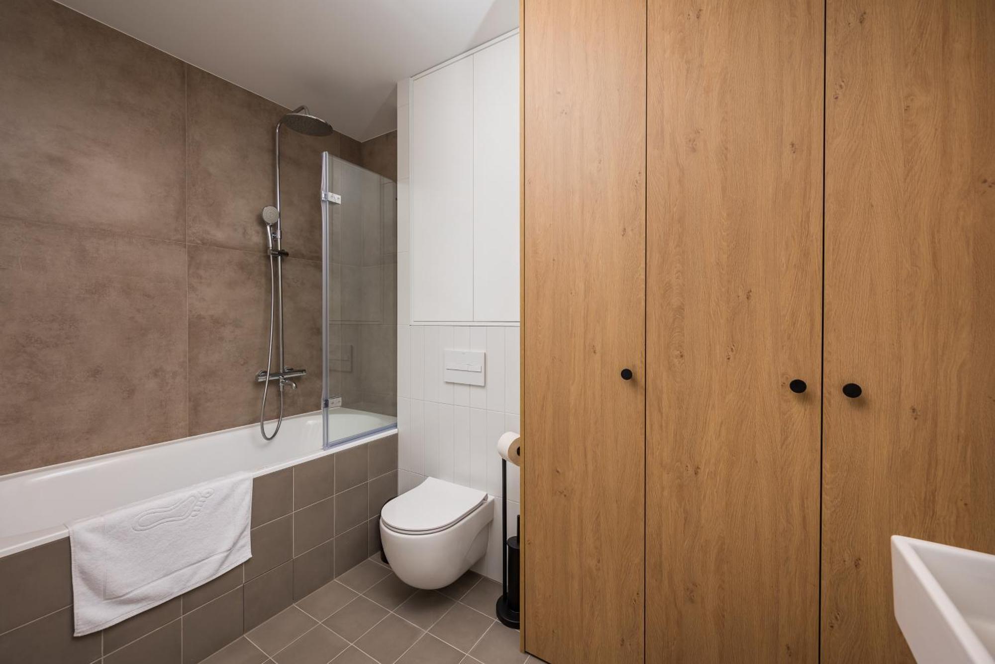 Metro Raclawicka Loft Апартаменти